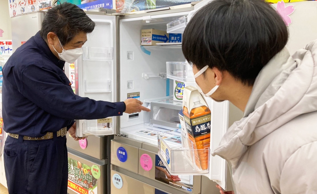 セブンプラザ加治木店スタッフの働く風景